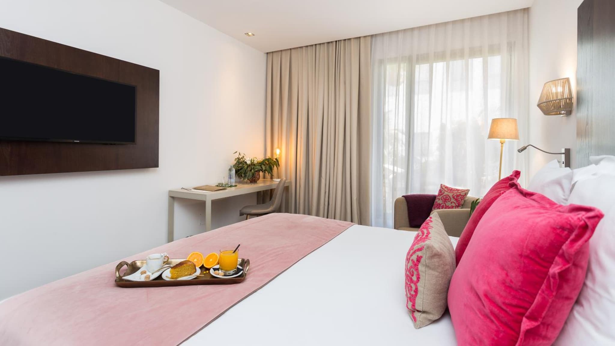 Deluxe Double Room with Terrace