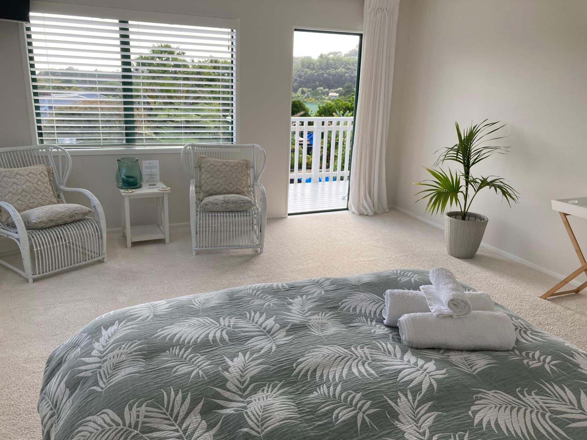 Double Room with Garden View with Private Bathroom