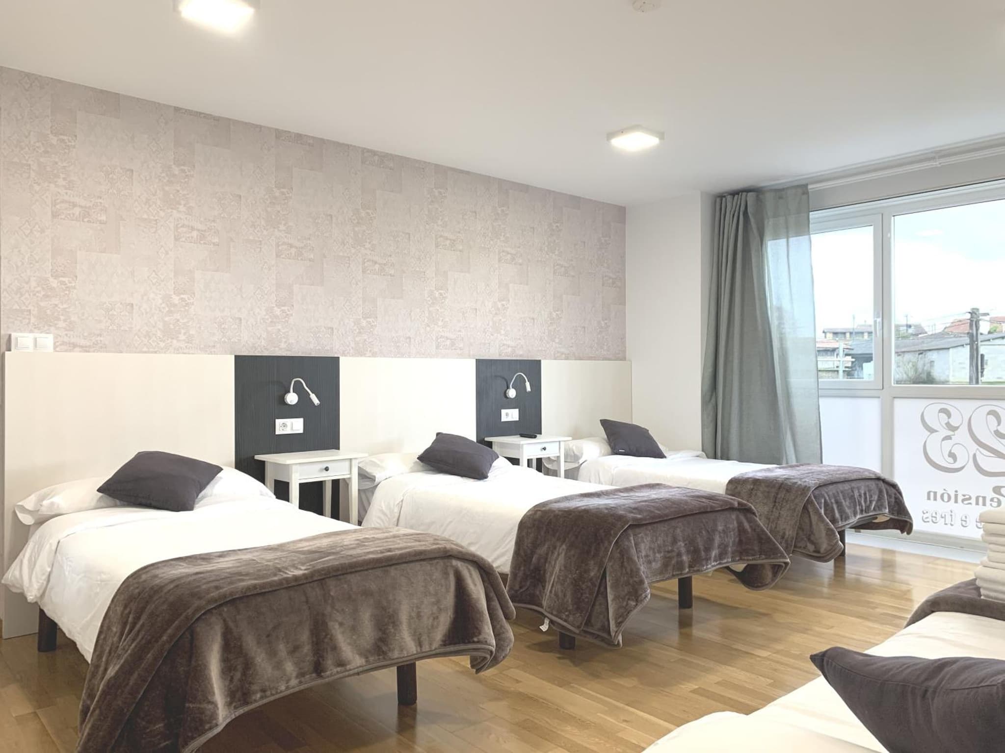 Quadruple Room with Private Bathroom