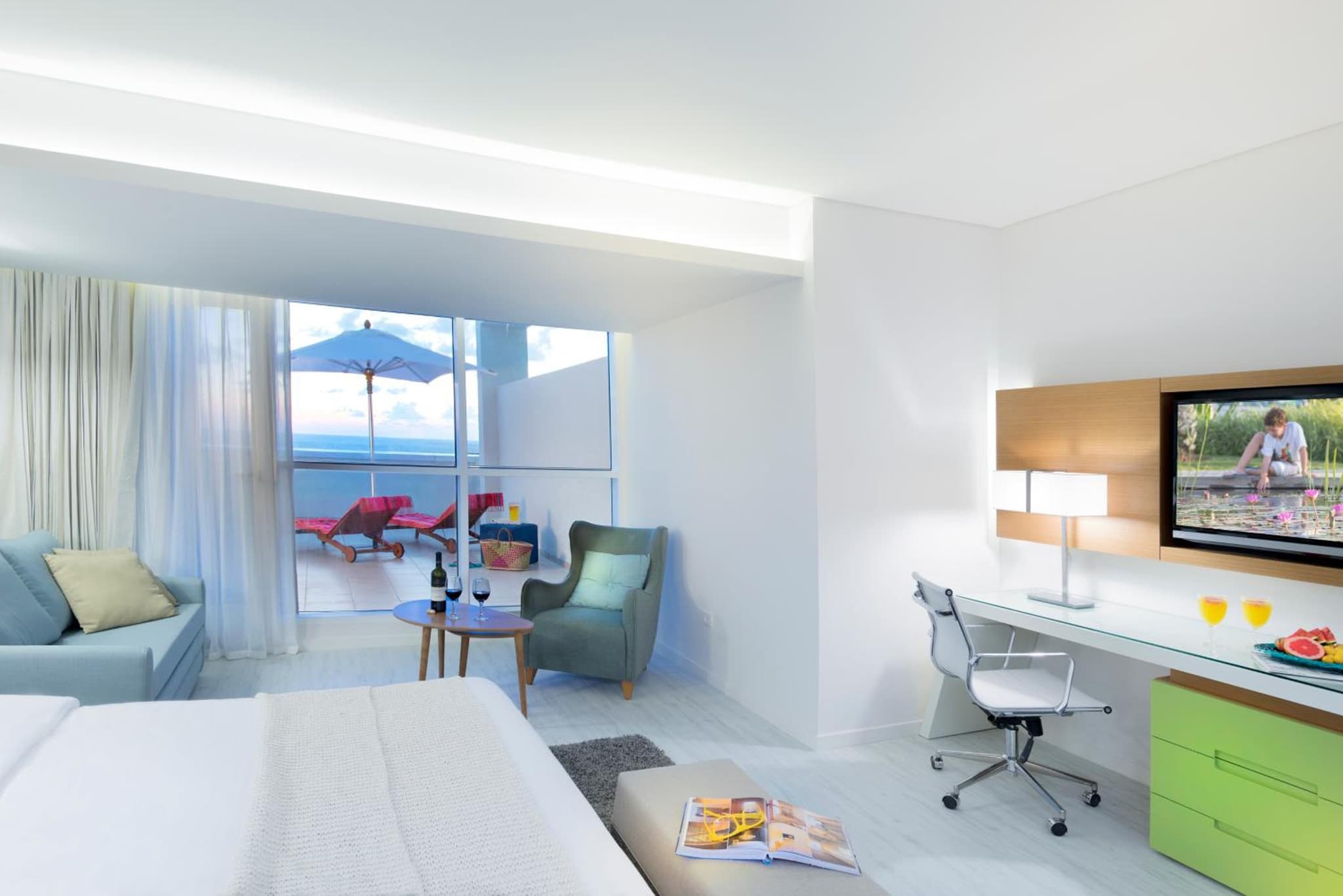Club Room with Terrace (2 Adults)