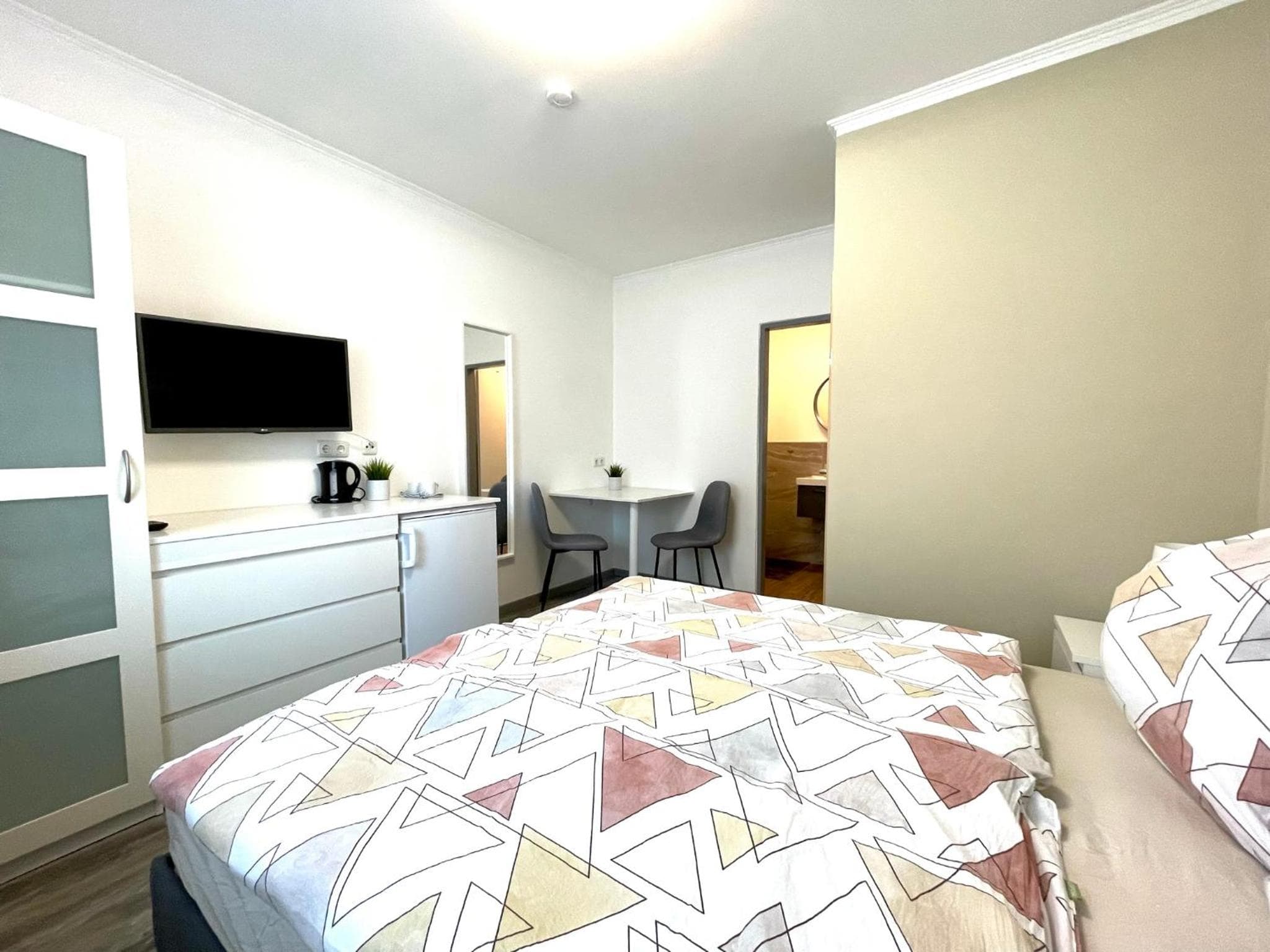 Queen Room