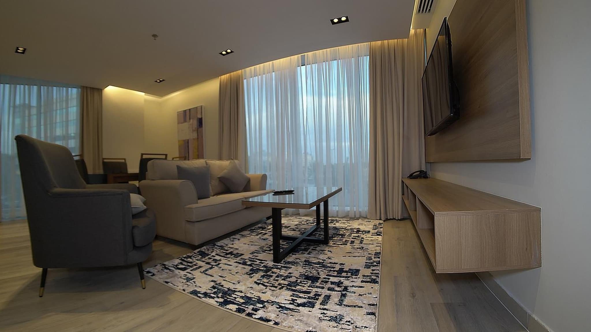 Deluxe One-Bedroom Suite