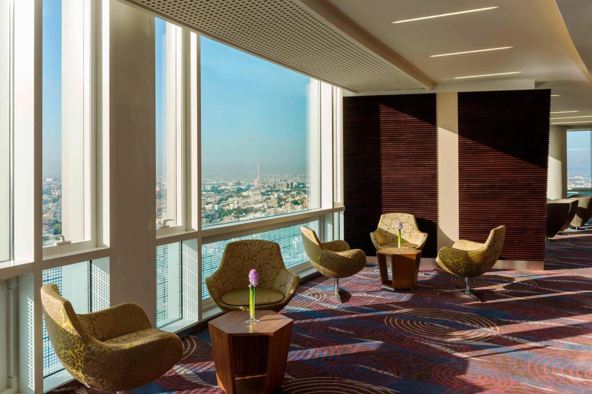 Ambassador King Suite with City View - High Floor