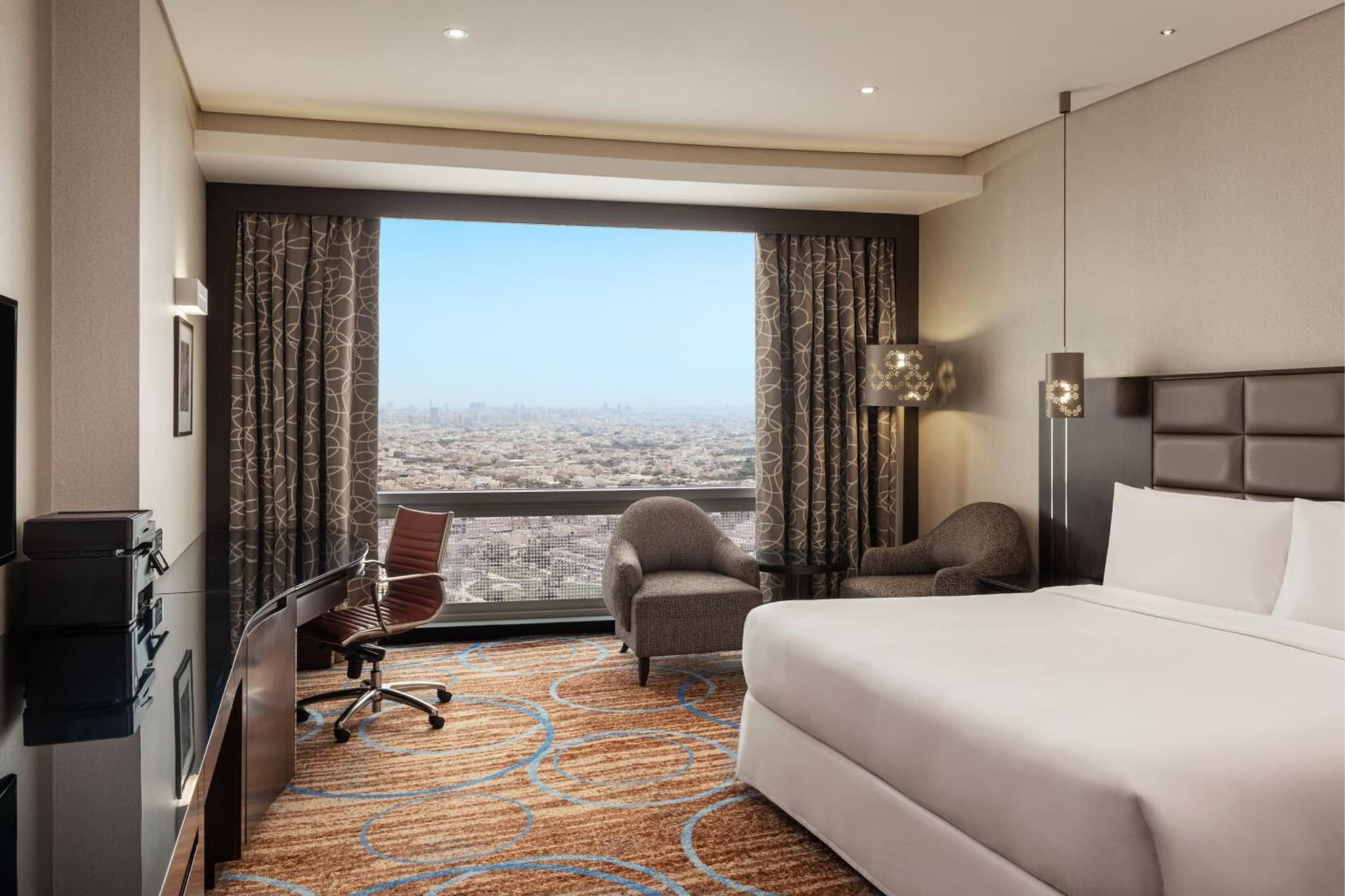 Deluxe Queen Room