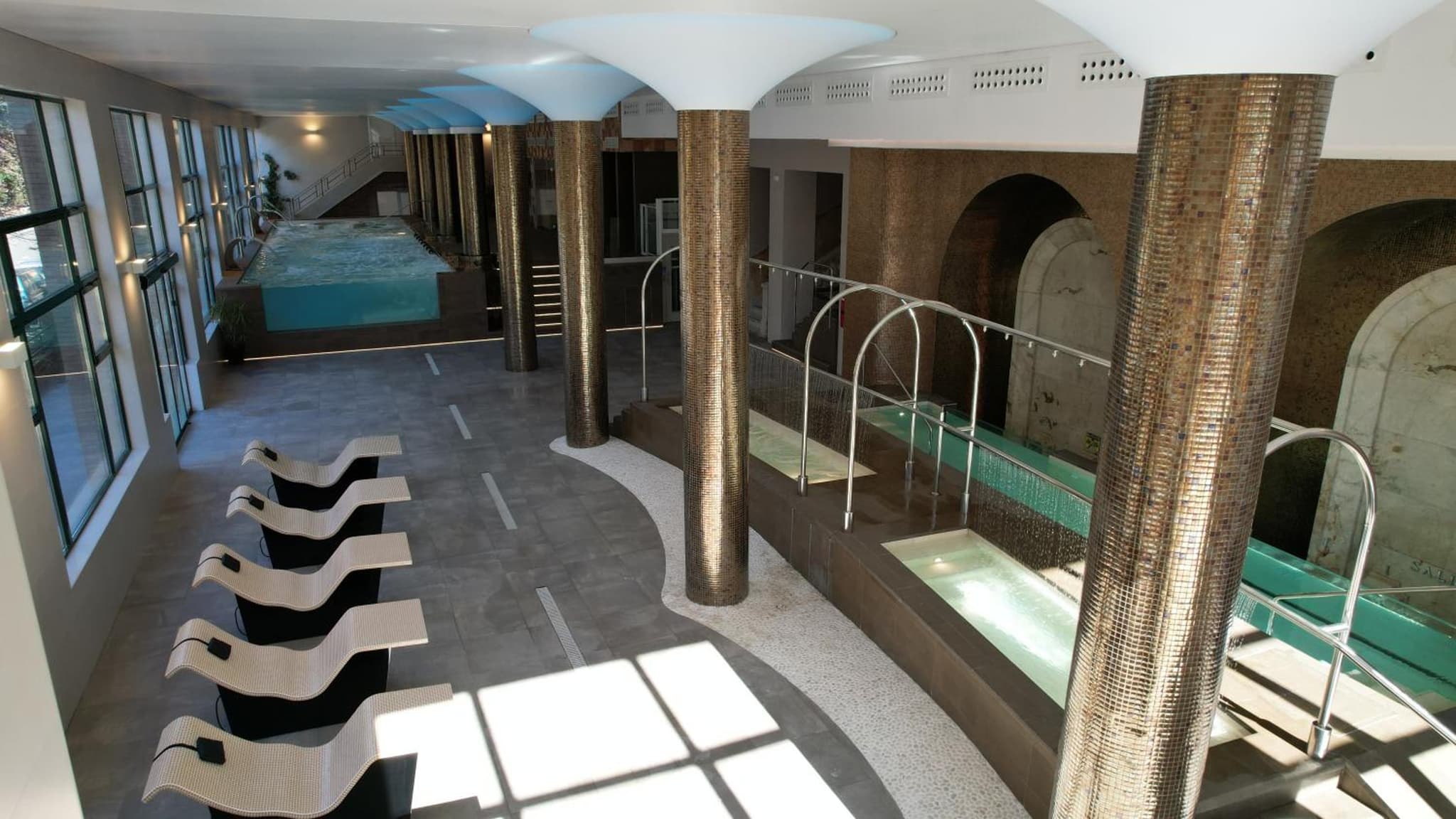 Suite con terraza y acceso al spa