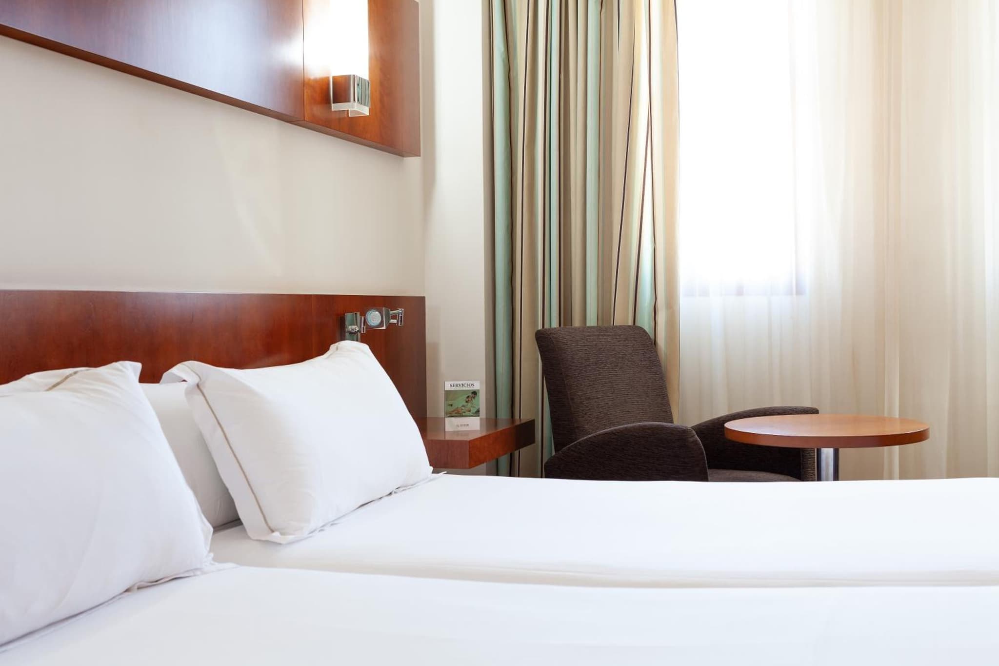 Two Connecting Double Rooms (2 Adults + 2 Children)