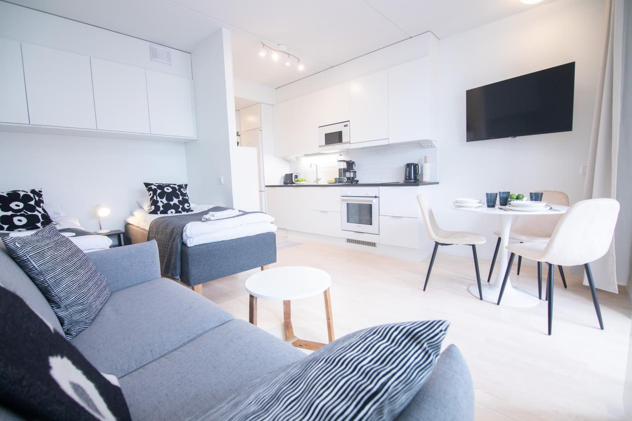 Studio Apartment with Balcony