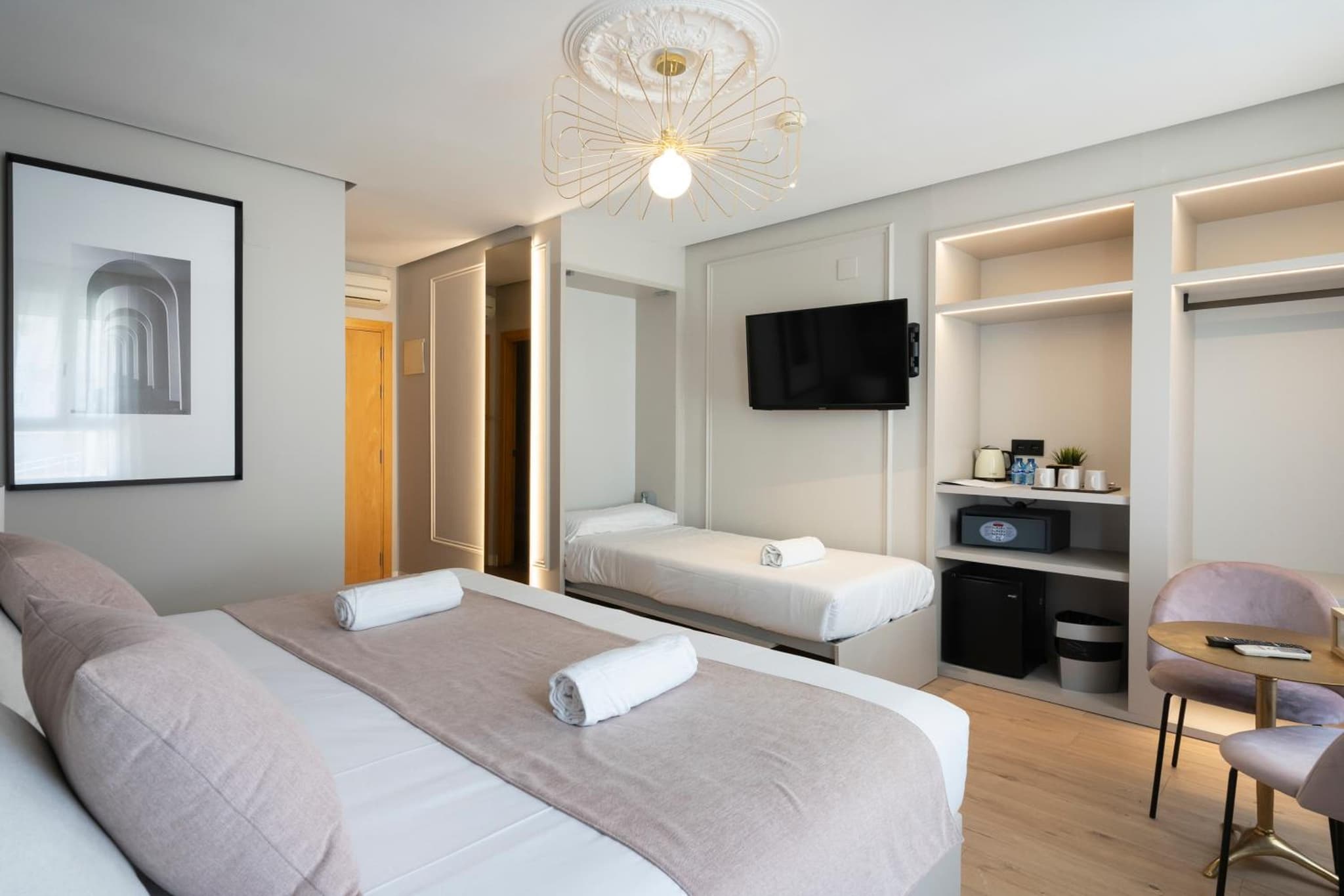Triple Room