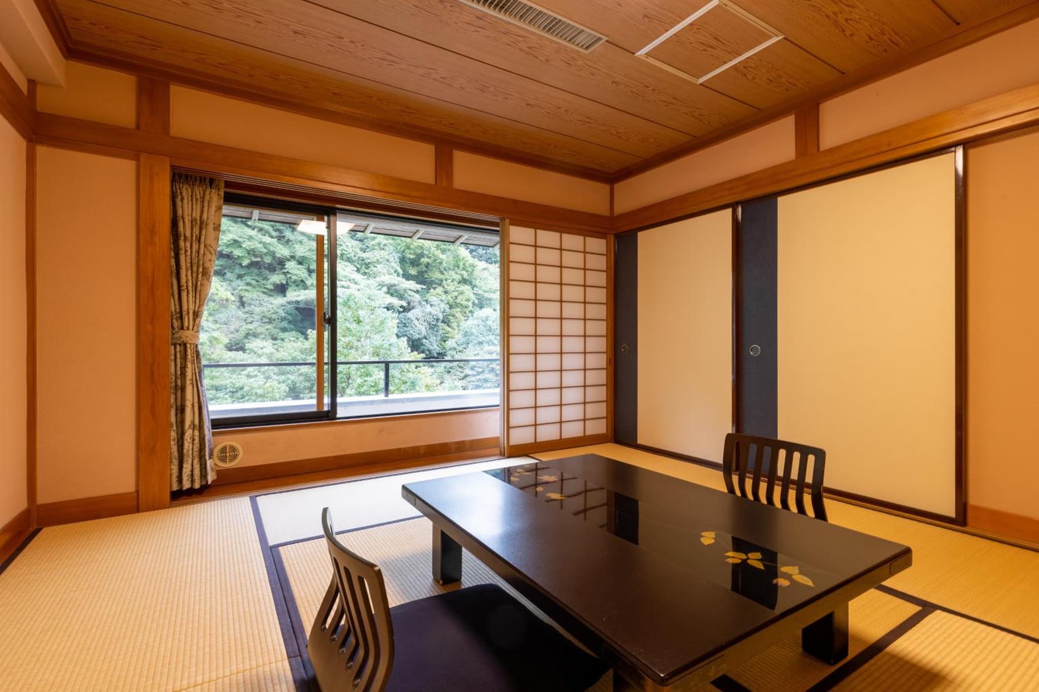 Japanese-Style Room