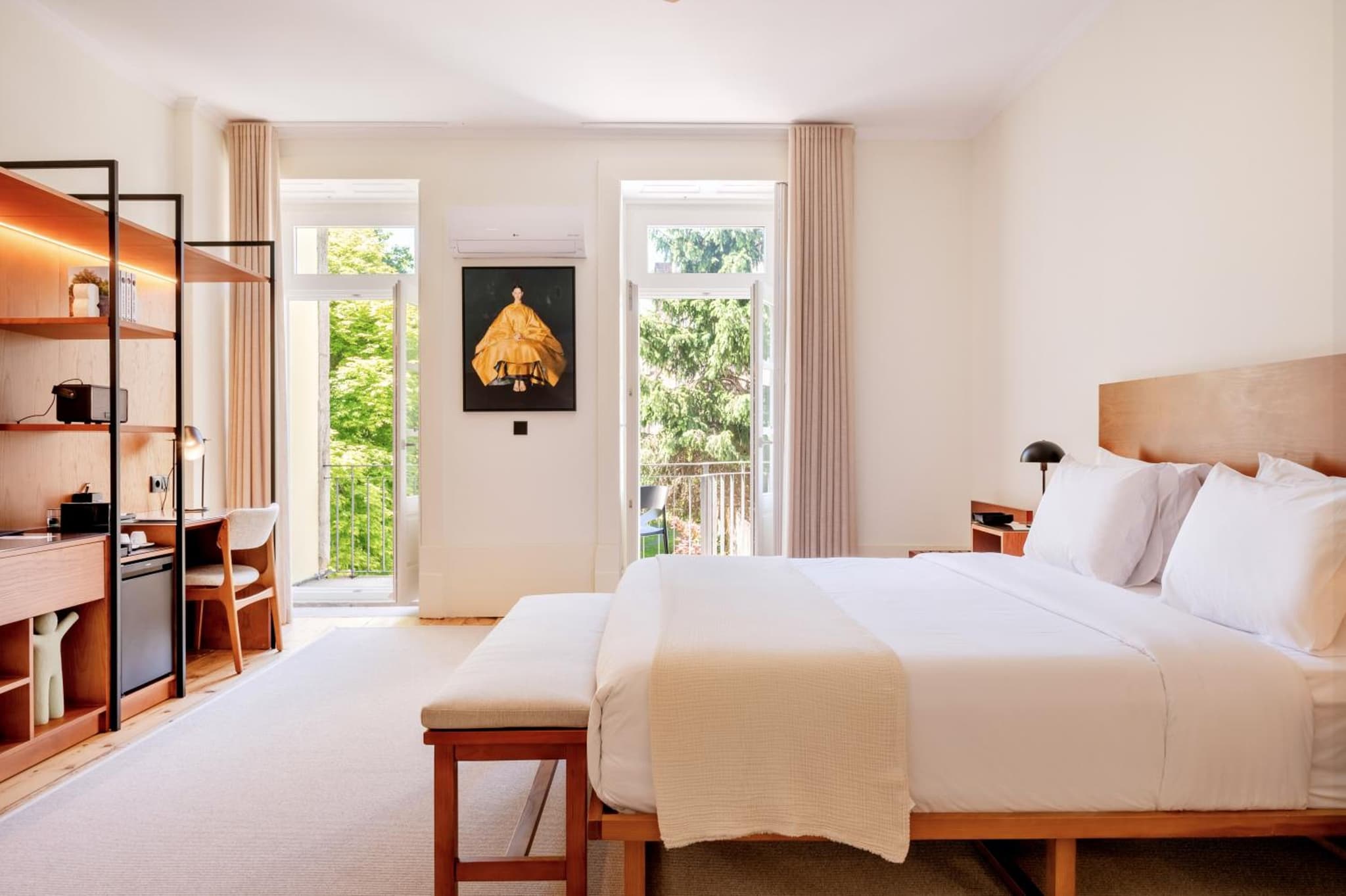 Premium King Room with Balcony and Garden View