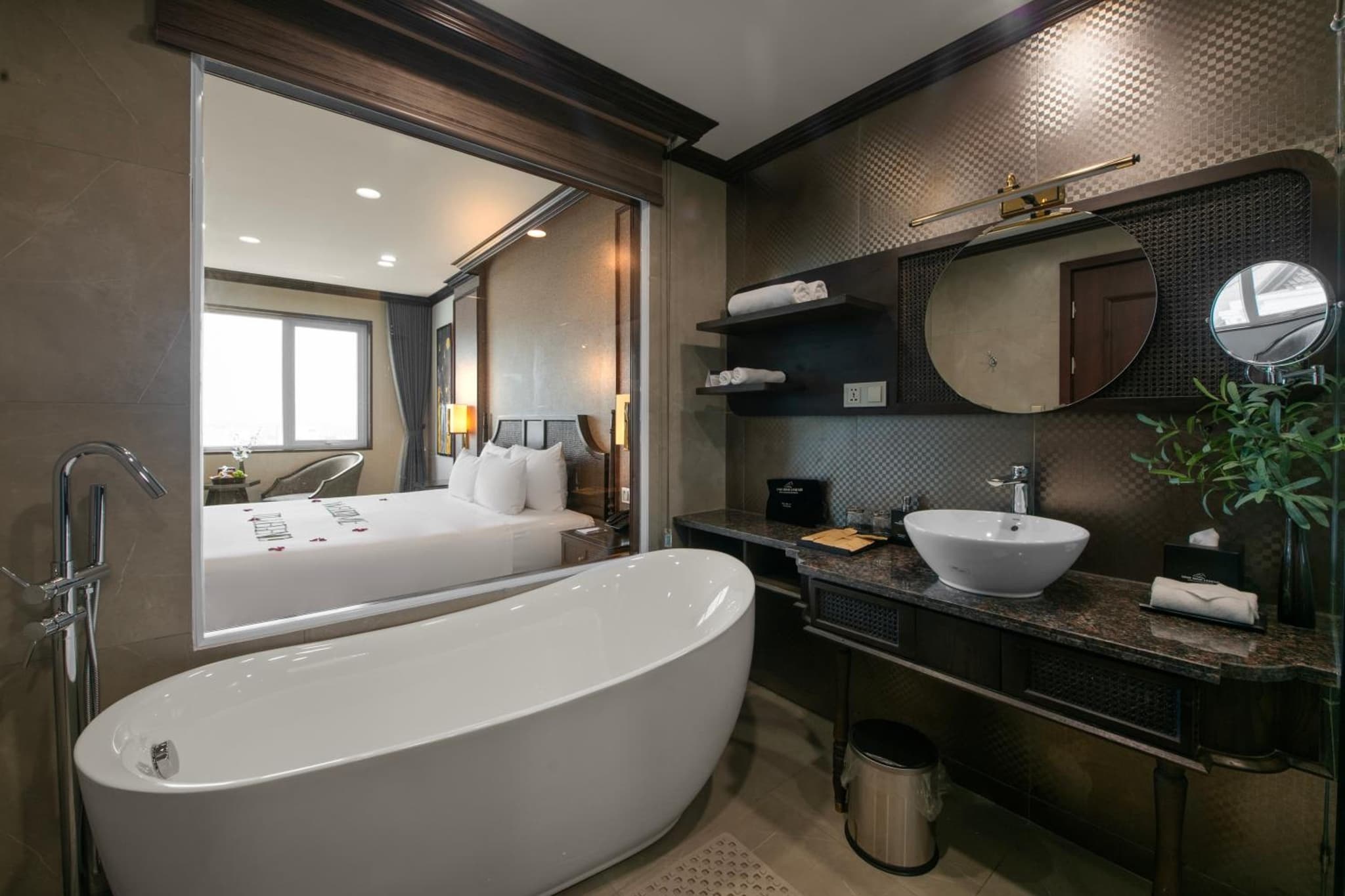Grand Suite Double Connecting Room (Indochine Wing)