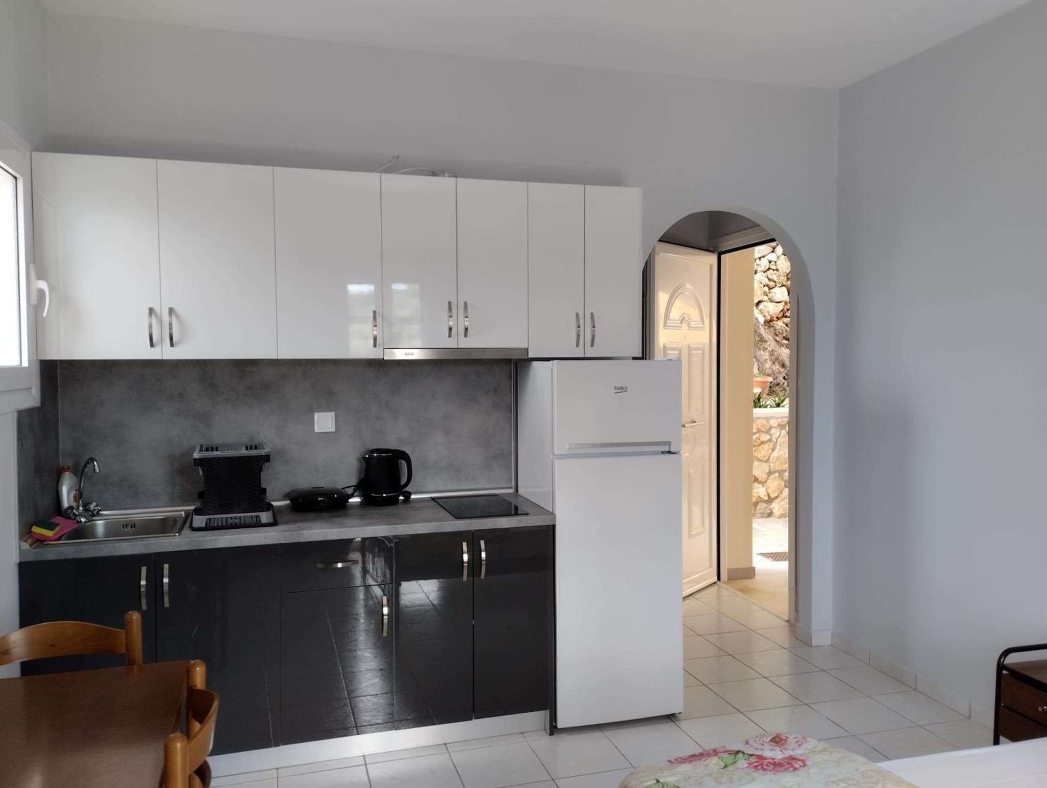 Ground Floor Corner Studio