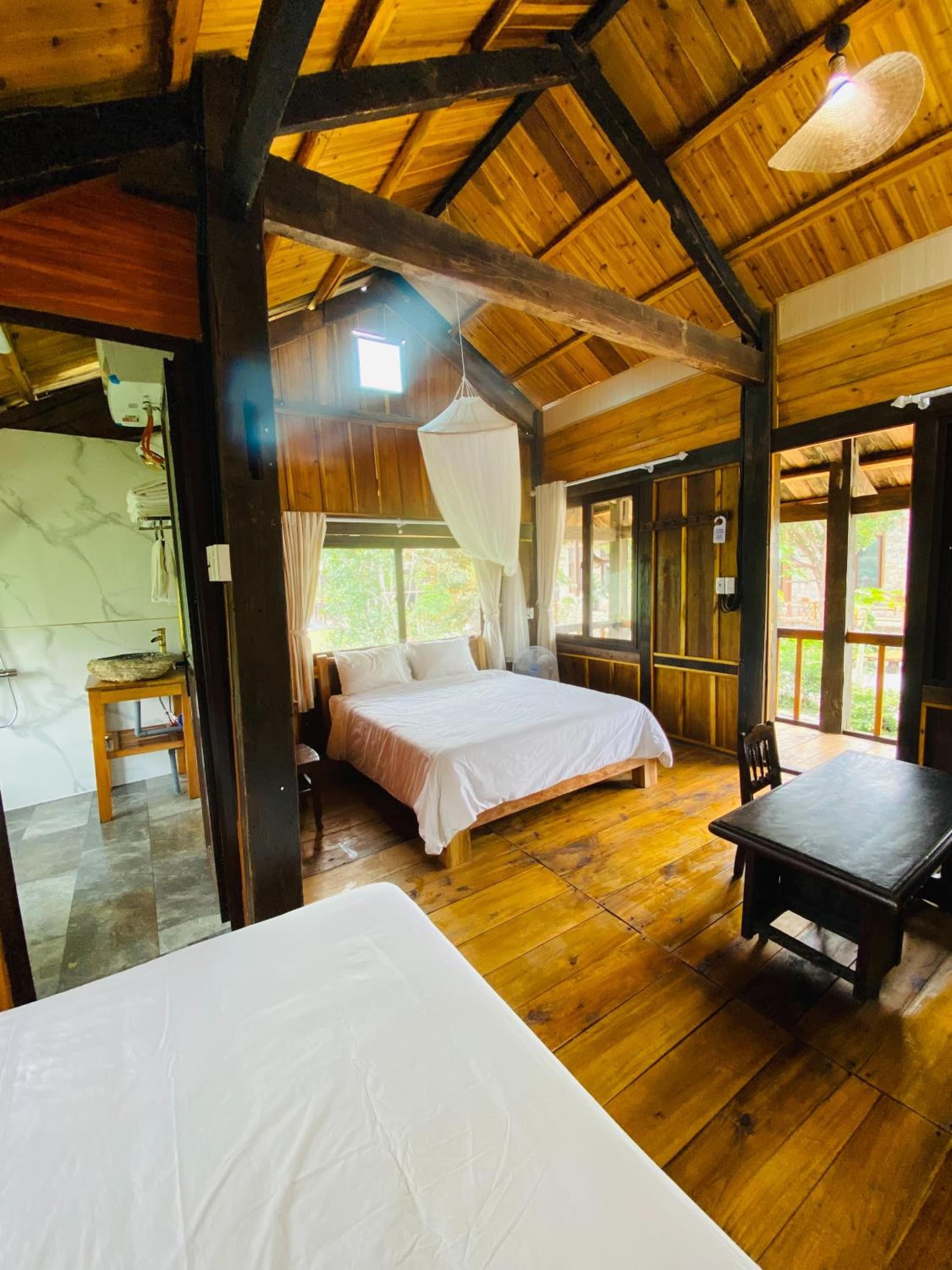 Quadruple Room with Mountain View
