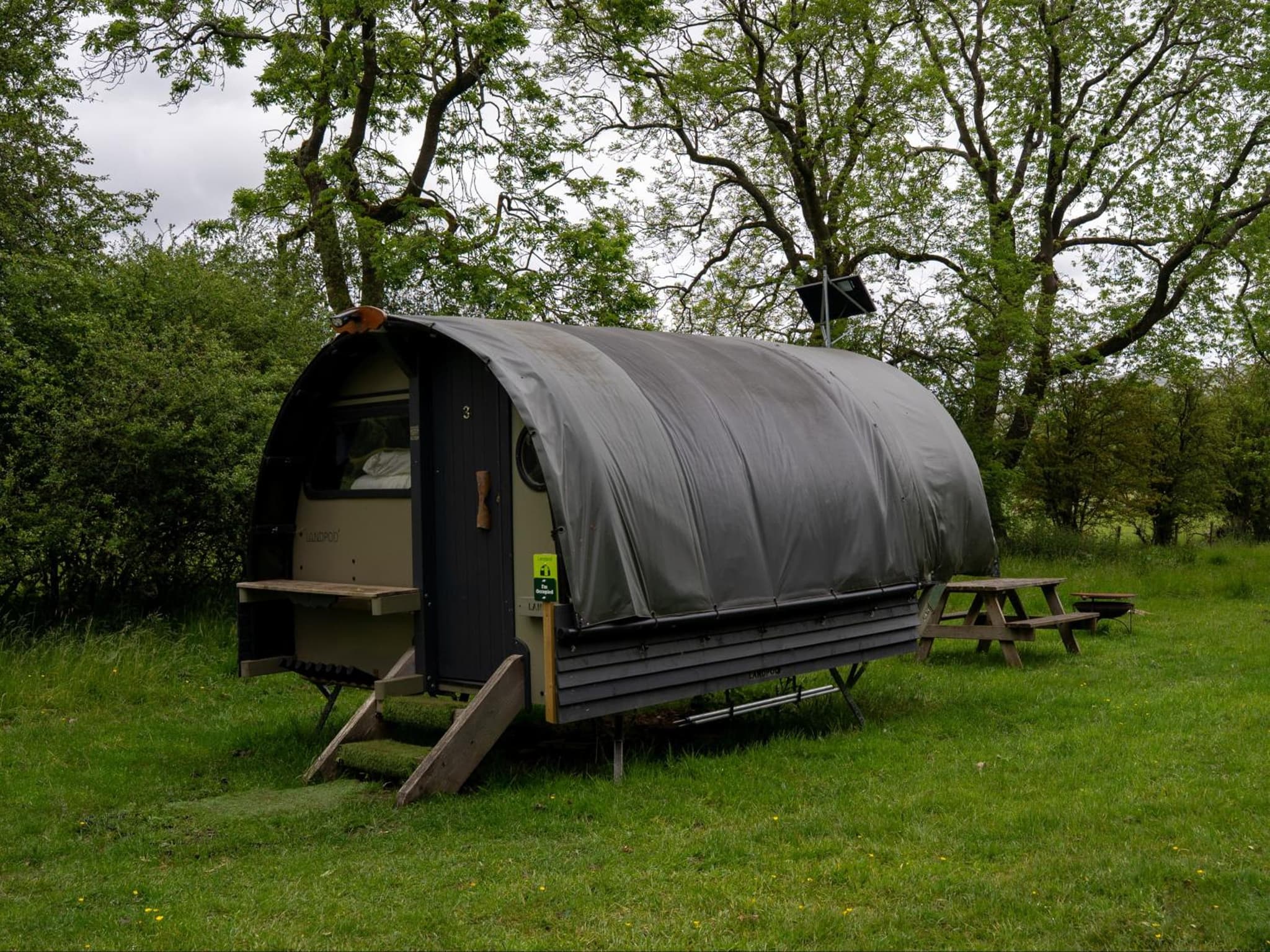 Landpod (2 Double Beds)