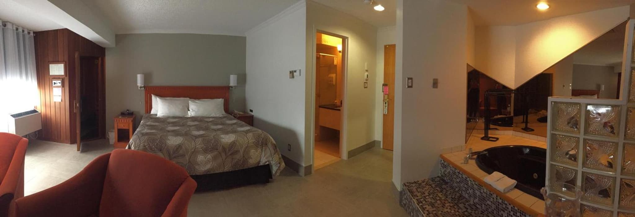 Suite Sauna, 2nd Floor