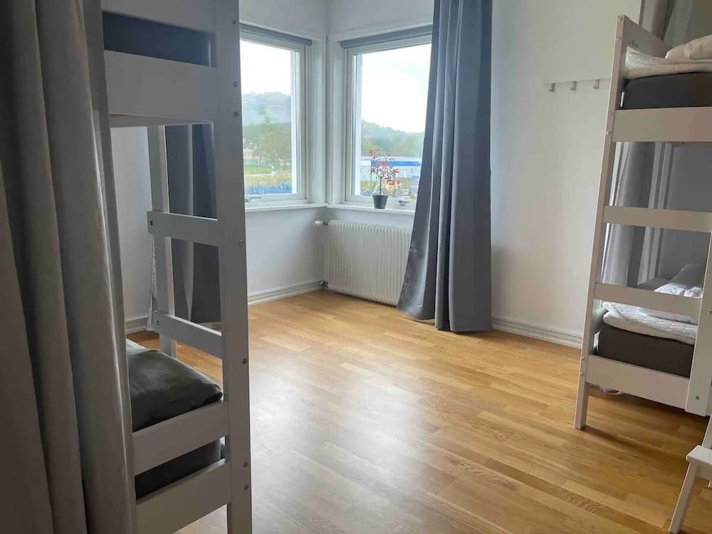 Standard Room, Multiple Beds