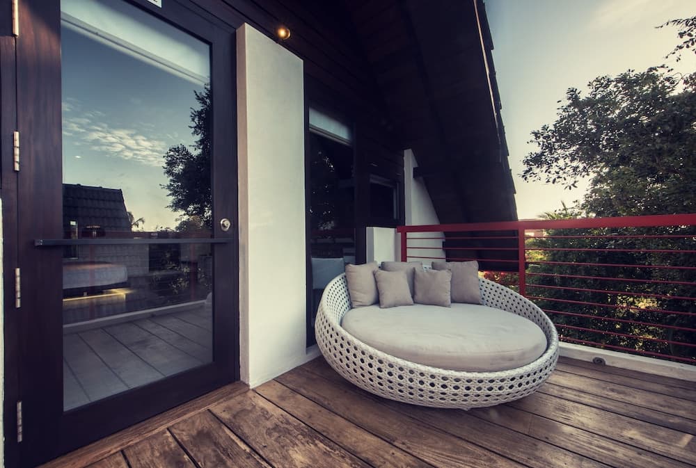 Admiral Suite with Free airport Pick-up or Drop-off