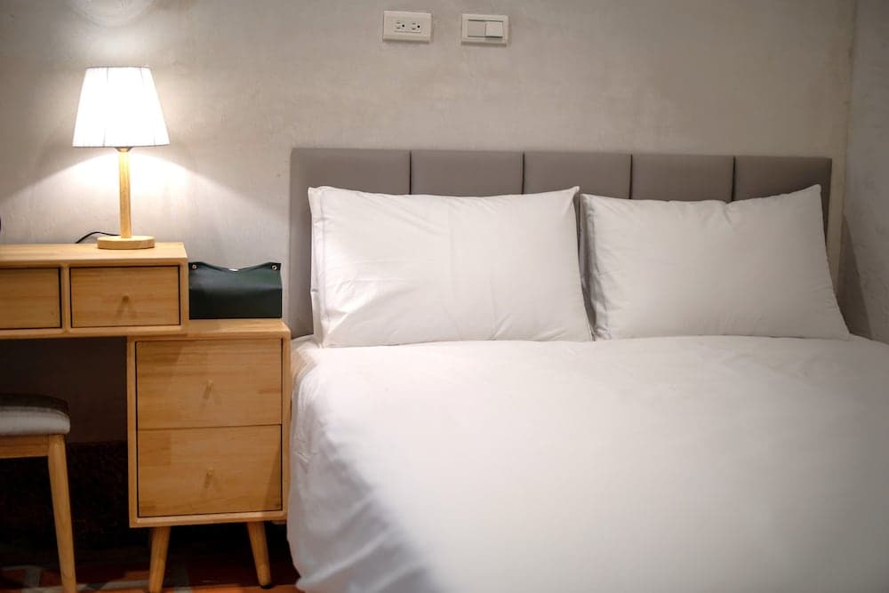 Signature Room, 1 Queen Bed, Patio, Garden View