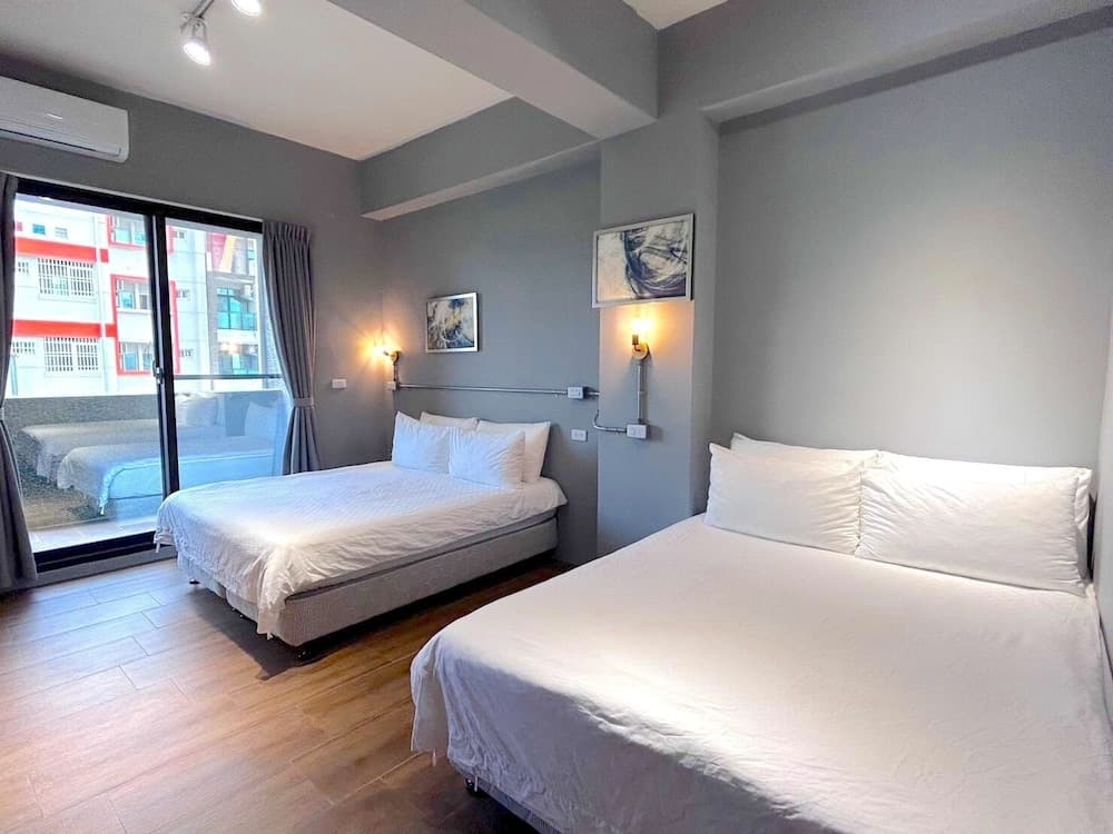 Standard Quadruple Room, Balcony