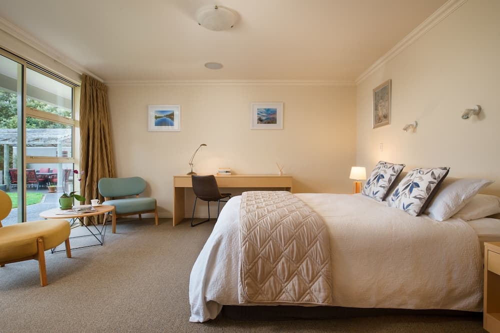 Luxury Double Room, 1 Queen Bed, Garden View