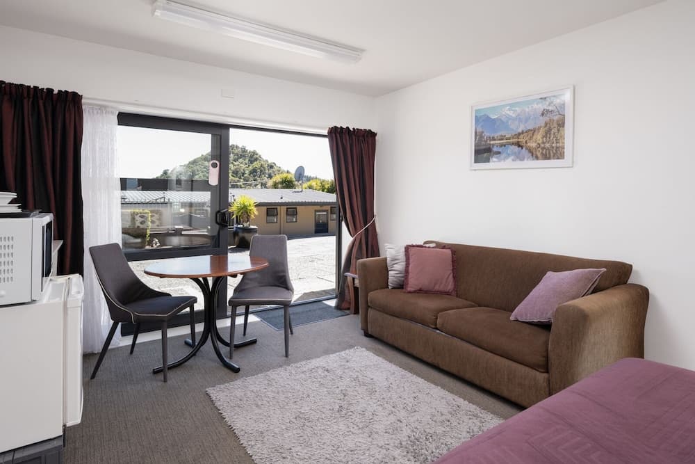 Budget Studio (No View, No Carpark & No Kitchen)