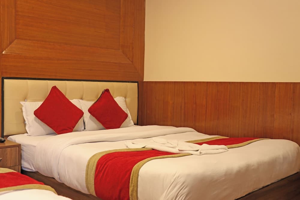 Deluxe Single Room, Balcony, City View