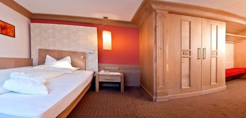 Royal Single Room, Balcony