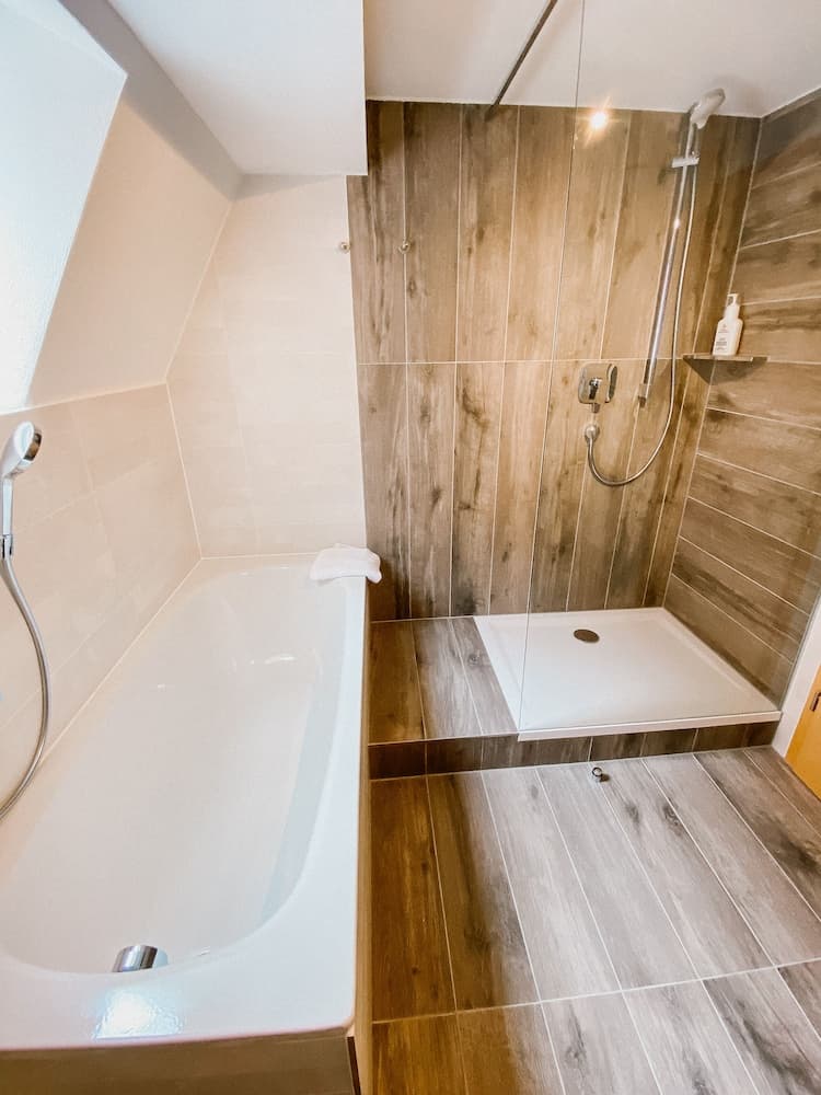 Apartment, 2 Bedrooms, Connecting Rooms