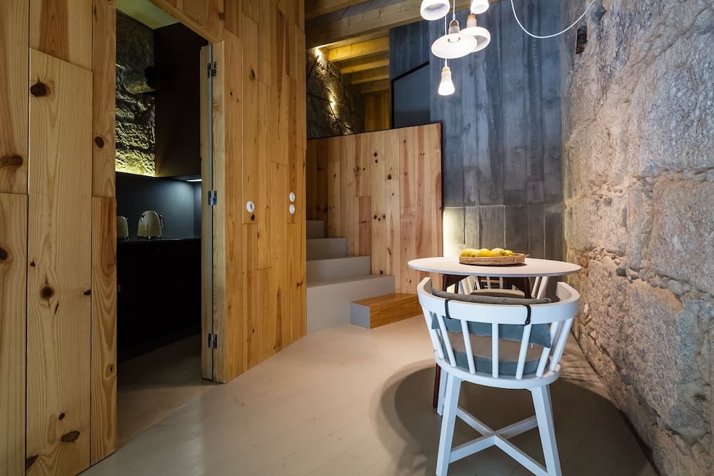 Design Apartment, 1 King Bed, Bathtub, Tower