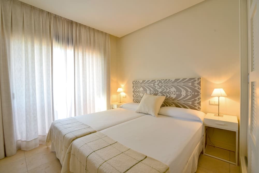 Apartment, 3 Bedrooms, Hot Tub (4 Adults + 1 Child)