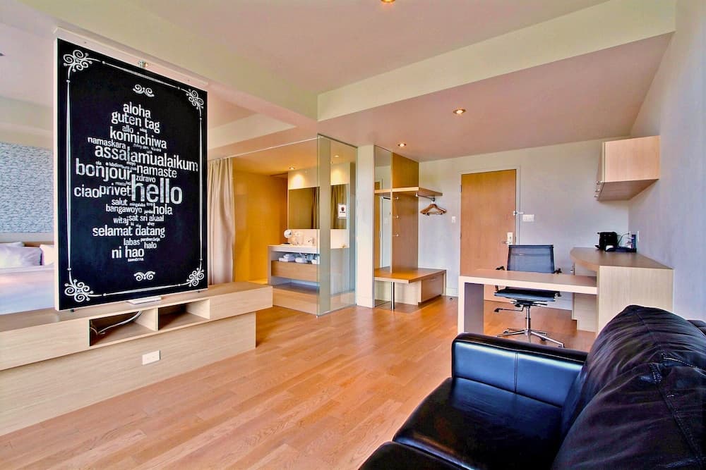 Junior Suite, 1 King Bed, Vineyard View