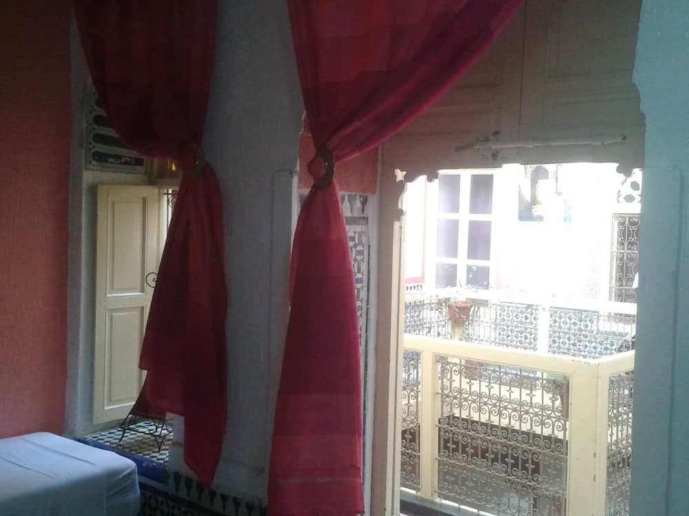 Riad Azrou